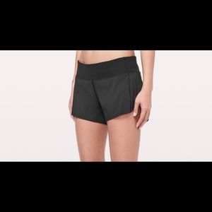 Lululemon speed up short
